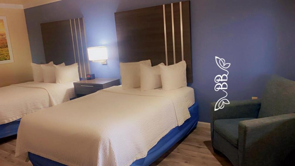 Days Inn & Suites By Wyndham Braunig Lake Elmendorf Esterno foto