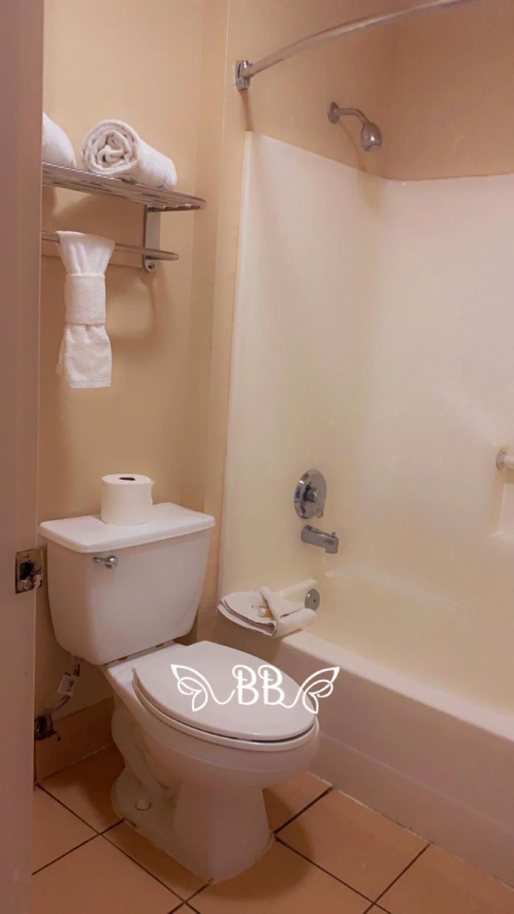 Days Inn & Suites By Wyndham Braunig Lake Elmendorf Esterno foto